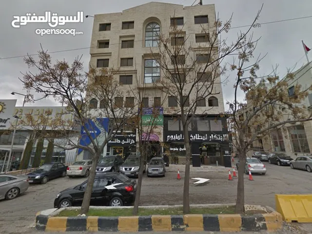 مجمع تجاري موقع مميز جدا بشارع مكة جانب شركة تويوتا المركزية يبعد عن مكة مول 100متر للبيع من المالك