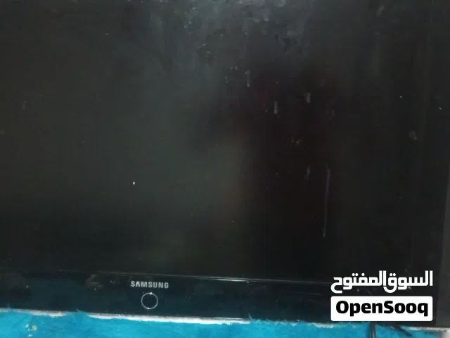 تلفزيون للبيع بسعر ممتاز شغال 100% ولا إشي في شاشتين.للبيع