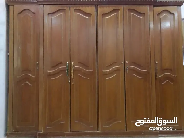 غرفة نوم ثقيلة مستعمله للبيع او البدل على غرفة نوم طابقين. السعر نهائى