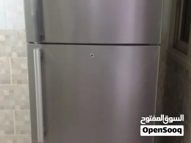 ثلاجه للبيع مستعمله استعمال خفيف وناسا