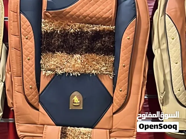 "تلبيسات مقاعد رياضية فاخرة لجميع السيارات – جلد ناعم على الجوانب ووسط رياضي ناعم فاخر"