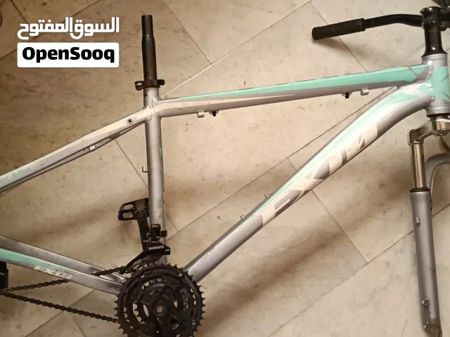 هيكل دراجة المنيوم كامل مقاس 27.5 + 2 تاير معدن امامي وخلفي+2 تاير جلد داخلي وخارجي