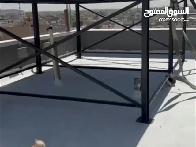 للبيع كرسي حديد لتانكي للماء