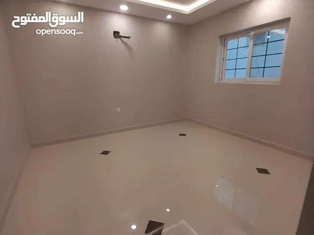 10 m2 4 Bedrooms Apartments for Rent in Al Riyadh Al Yarmuk