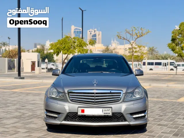 MERCEDES BENZ C200-FULL OPTION