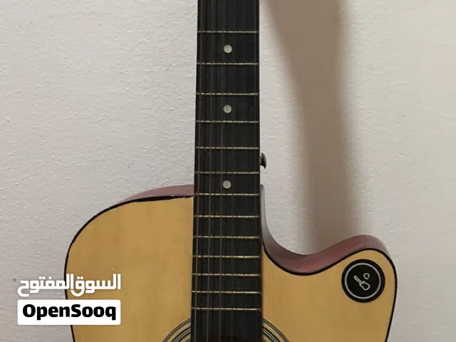 جيتار بدون حقيبه Guitar