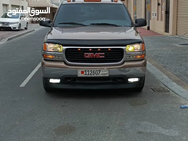 GMC Suburban  in Northern Governorate