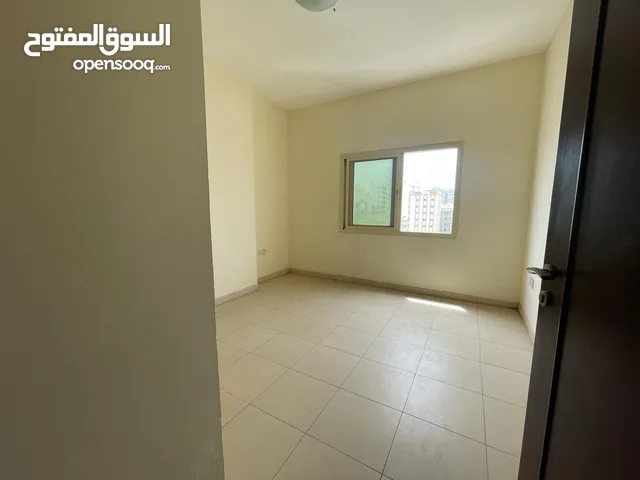 1350 ft 1 Bedroom Apartments for Rent in Sharjah Al Butina
