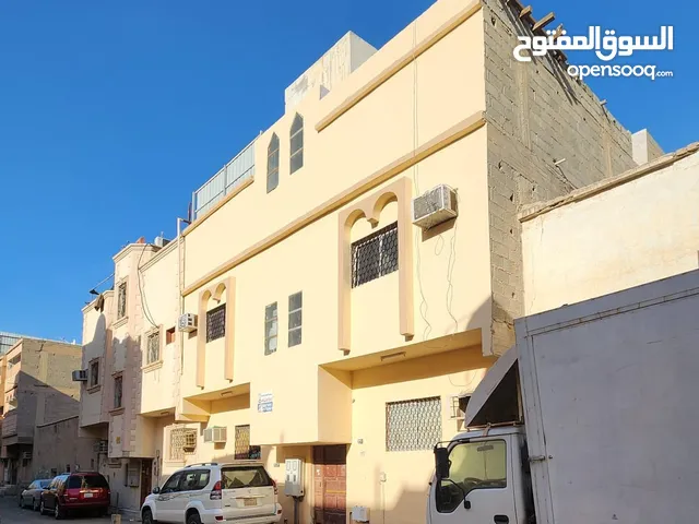3 Floors Building for Sale in Al Riyadh Manfuhah