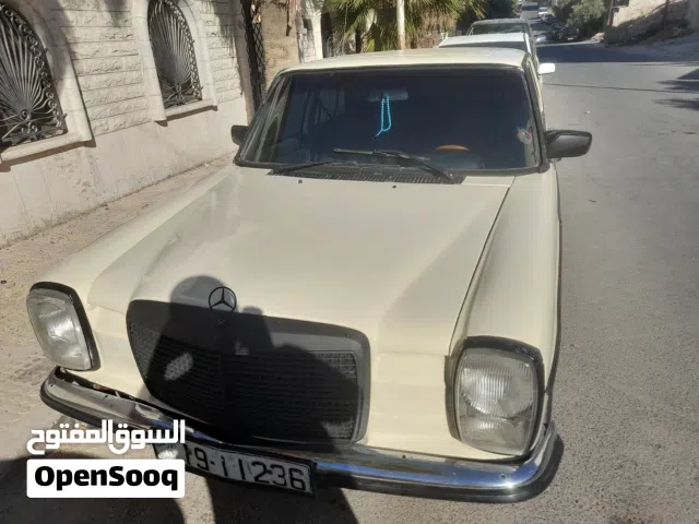 1973 مرسيدس بنز الفئة-E E 200