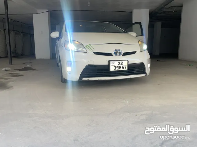 تويوتا بريوس بيرسونا مميزة 2013 للبيع كاش فقط