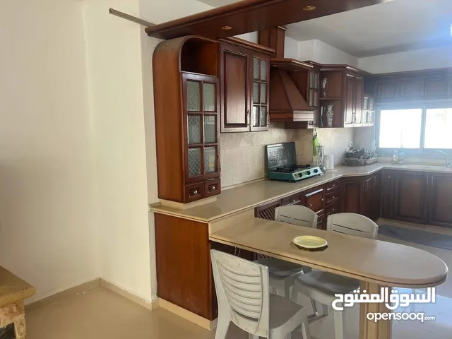 180 m2 3 Bedrooms Apartments for Rent in Ramallah and Al-Bireh Al Tira
