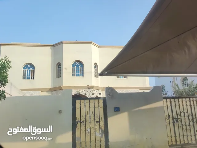 250m2 5 Bedrooms Apartments for Rent in Muscat Al Mawaleh