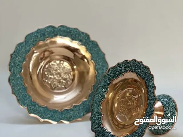 أواني نحاسية فاخرة بتصاميم تراثية – مثالية للضيافة والديكور-مصنوعة يدوياً بدقة عالية