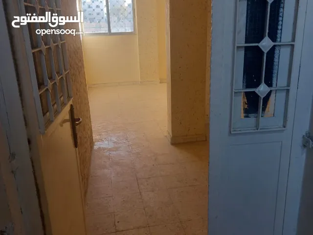 70 m2 3 Bedrooms Apartments for Rent in Zarqa Hay Al-Rasheed - Rusaifah