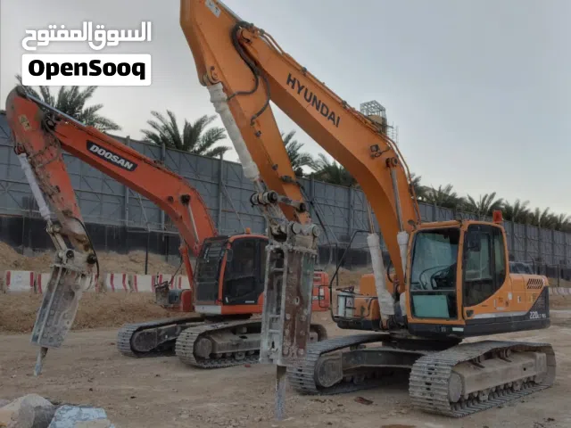 بكلينات للمقاولات العامه والاجار الشهري واليومي هدم وقص الارضي
