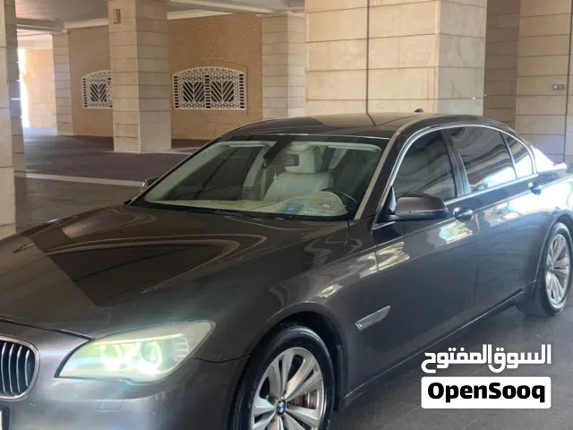 2013 بي ام دبليو الفئة 7 730