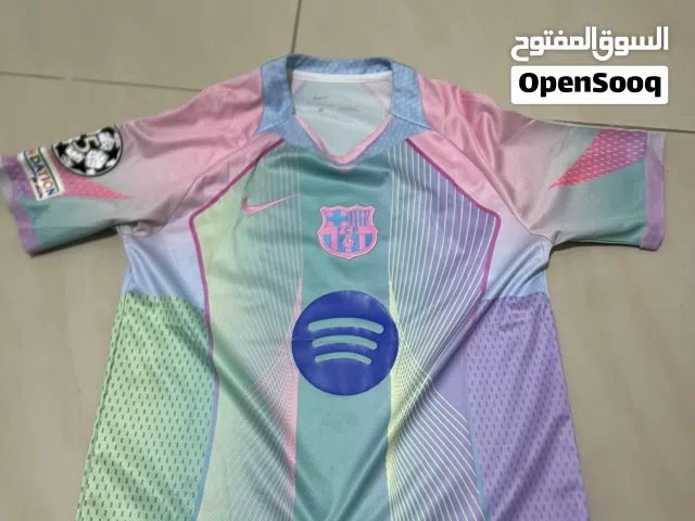 تيشيرت برشلونة