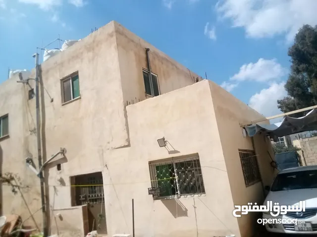 بيت للبيع  منطقه ام الدنانير . مقابل مسجد اللد