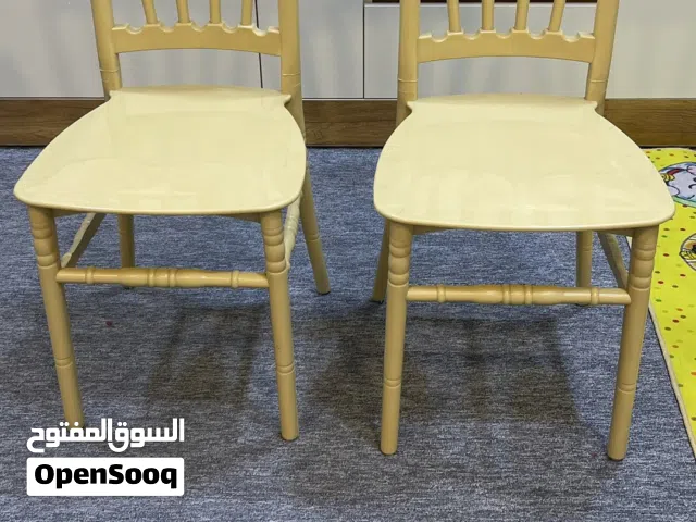متوفر كرسي تاج كلش قوي ومابيه اي خلل عدد 2 سعر الواحد 10 اثنينهم ب 20