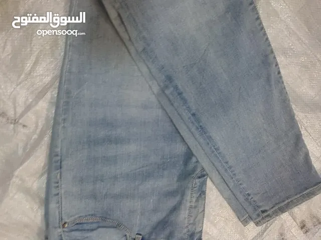 كمية ملابس بالة للبيع المستعجل