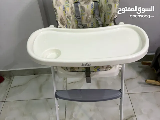 كرسي طعام للأطفال