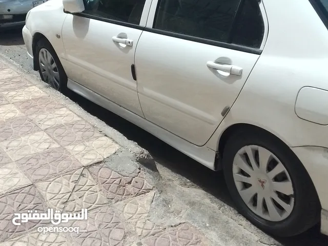ميتسوبيشي لانسر 2010