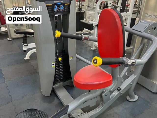 معدات صالات رياضية للبيع نظيفة جدا جرب واحكم بنفسك