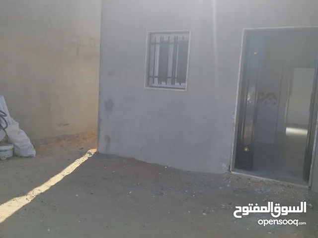 86 m2 3 Bedrooms Townhouse for Sale in Tripoli Tajura
