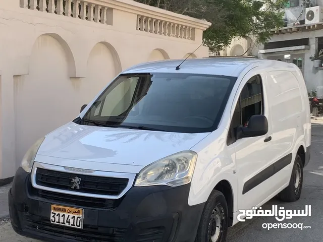 Used Peugeot Partner in Central Governorate