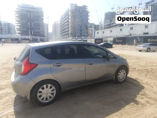 2014 نيسان فيرسا Standard