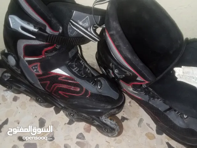 سكيت رول نمرة 42_43، عجال مطاط قياس 80 بحالة ممتازة