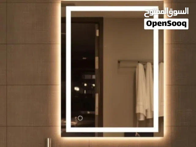 مرايا مضيئة..نوع ثقيل وعصري