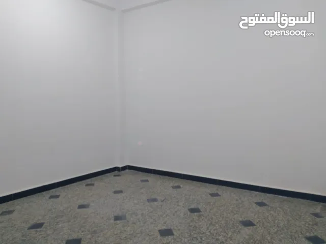 شقق مختلفة الاحجام نظيفه للايجار تجاري او سكن موظفين