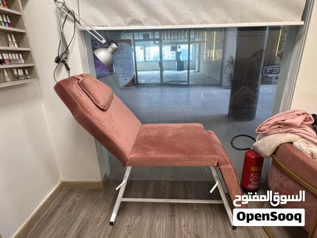 كرسي ميكب أو تركيب رموش