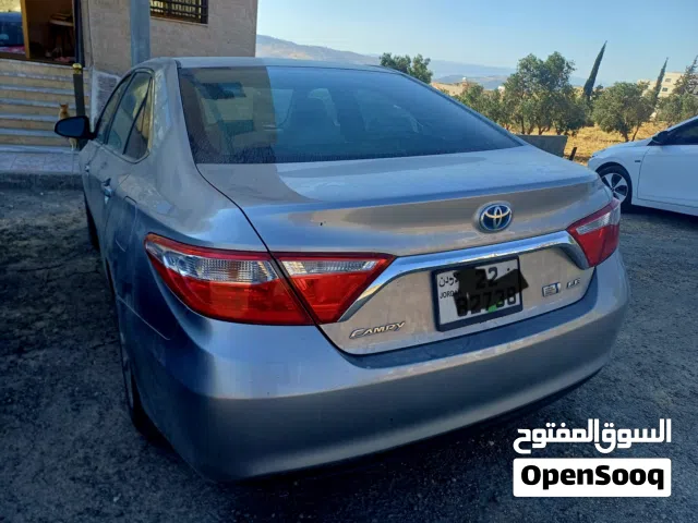 2015 تويوتا كامري XLE