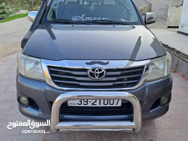 Toyota Hilux 2013 in Jerash