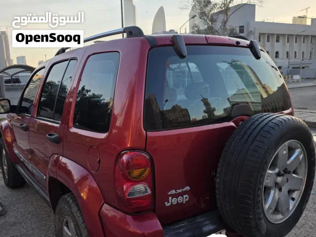 2006 جيب ليبرتى Standard