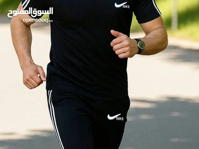 الجودة عنواننا أجمل موديلات توفر تراك رجالي شبابي ماركة NIKE تراك صيفي