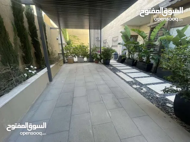 شقة ارضية مفروشة فاخرة للإيجار
