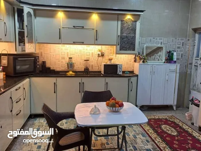 200m2 2 Bedrooms Townhouse for Sale in Basra Asatidha