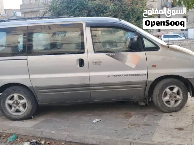 2004 Hyundai H1 GL