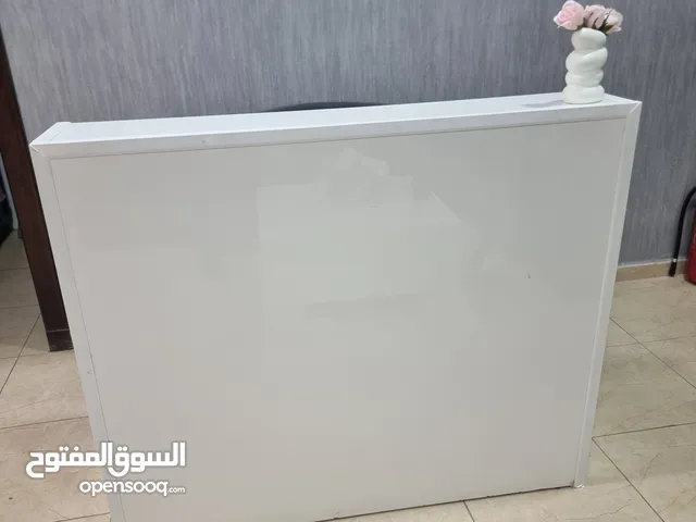 كاونتر جديد لون ابيض للبيع