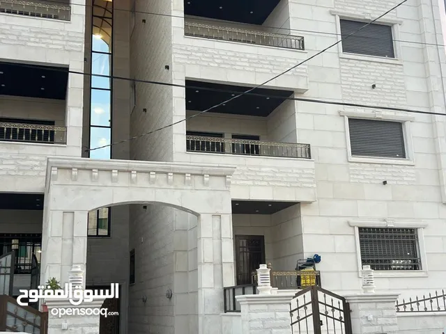 شقة جديدة للايجار الحي الشرقي شمال ادارة السير