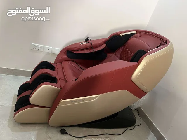 كرسي مساج luxury شبه جديد مستعمل استعمال بسيط جدا وتجي معه هدية