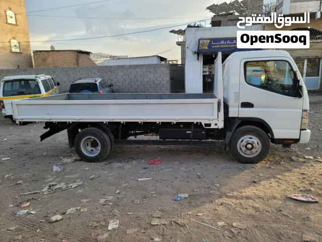 2015 Mitsubishi Canter