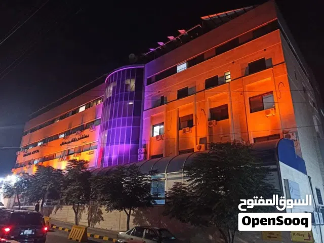 عيادات ومكاتب للإيجار مساحات مختلفة تبدأ من 45 متر