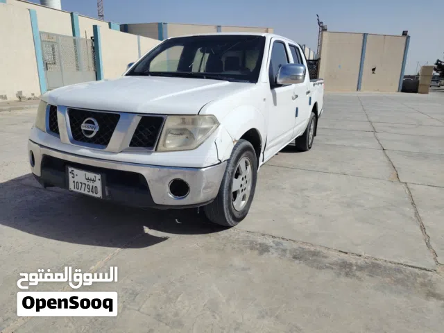2012 نيسان نافارا XE
