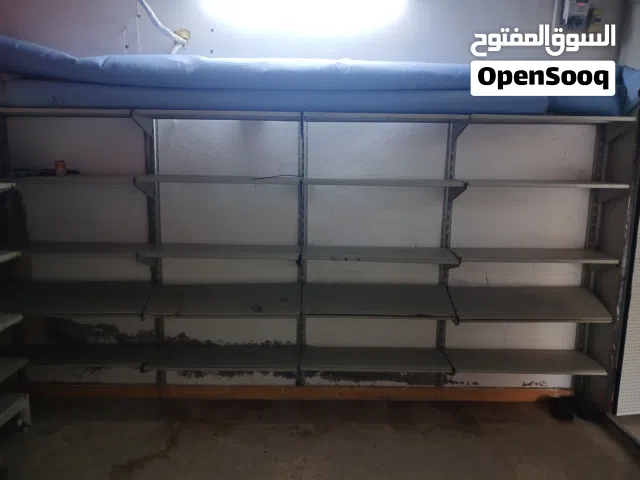 رفوف سوبر ماركت