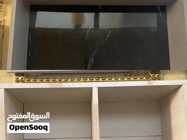 رفوف ديكور او كتب او مطبخ